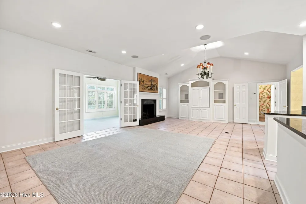318 Village Green Drive Trent Woods, NC 28562