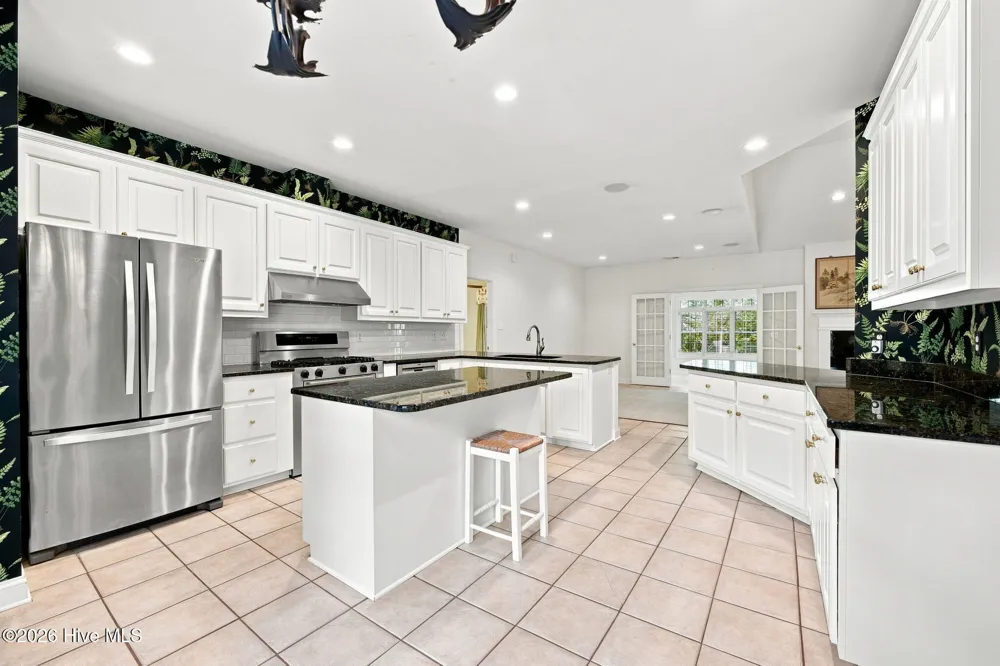 318 Village Green Drive Trent Woods, NC 28562