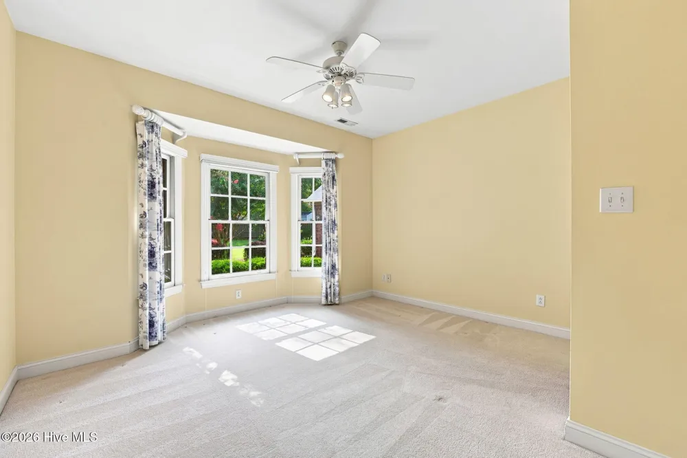 318 Village Green Drive Trent Woods, NC 28562