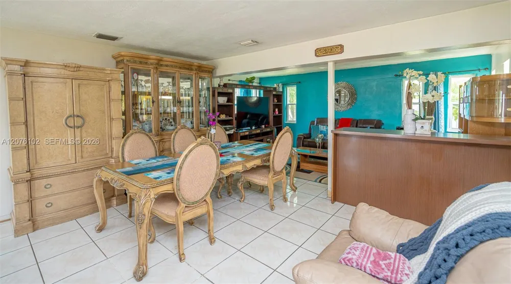 2340 NW 187th St Miami Gardens, FL 33056