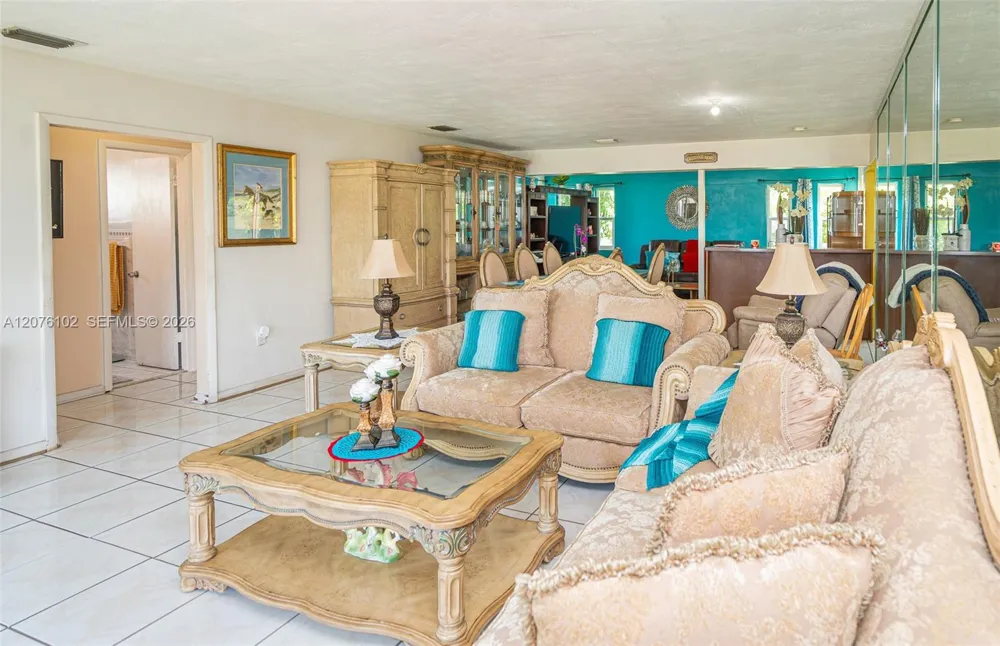 2340 NW 187th St Miami Gardens, FL 33056
