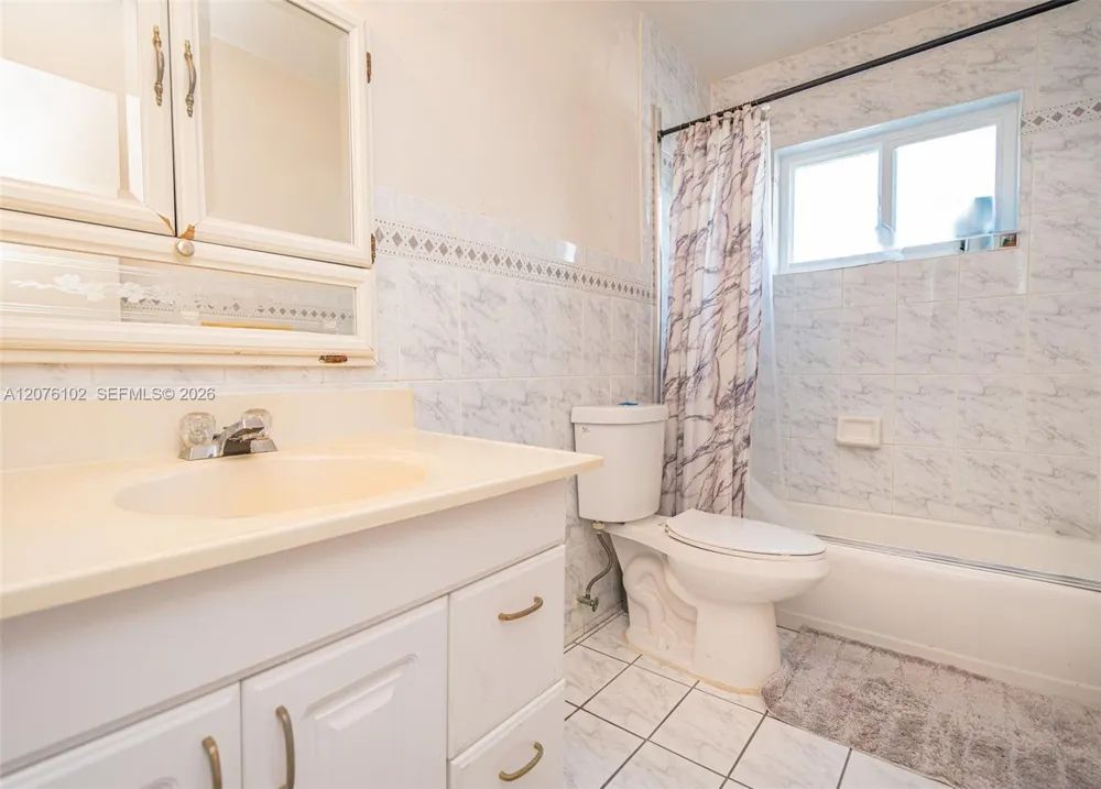 2340 NW 187th St Miami Gardens, FL 33056