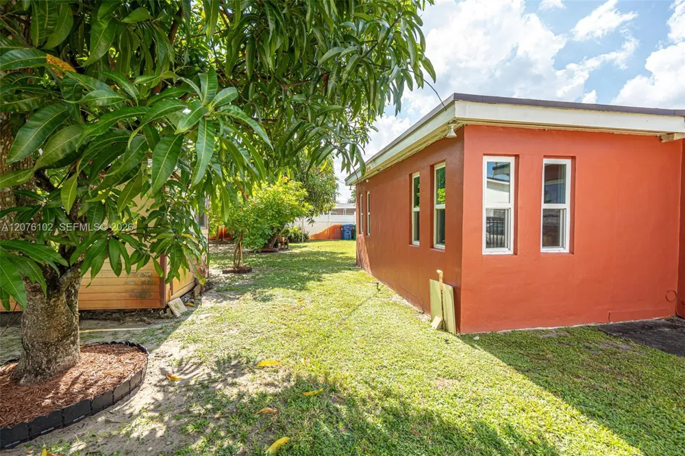 2340 NW 187th St Miami Gardens, FL 33056