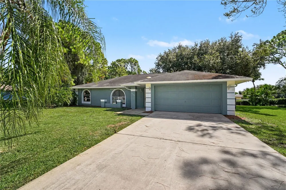 829 NE PEMBROKE AVENUE Palm Bay, FL 32907
