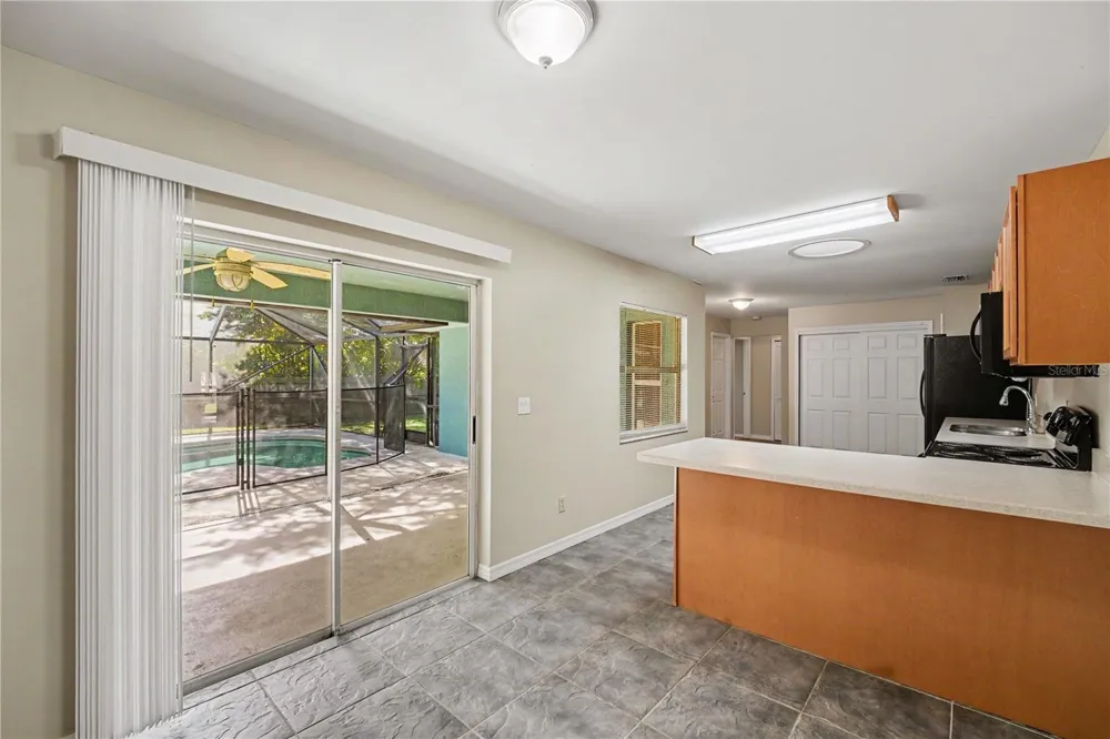 829 NE PEMBROKE AVENUE Palm Bay, FL 32907