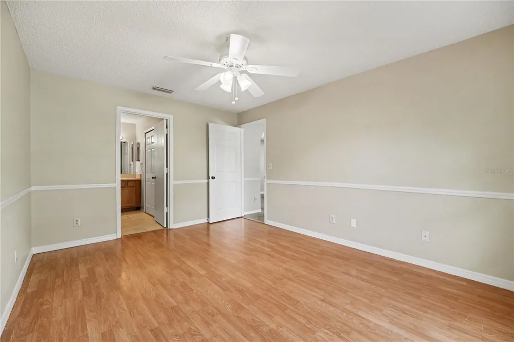 829 NE PEMBROKE AVENUE Palm Bay, FL 32907