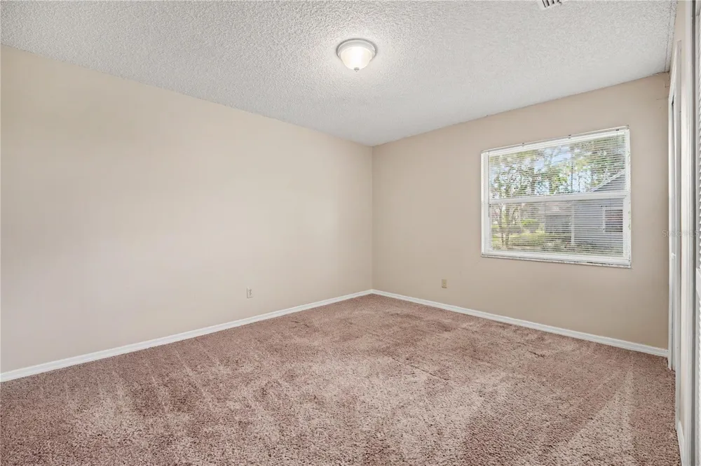 829 NE PEMBROKE AVENUE Palm Bay, FL 32907