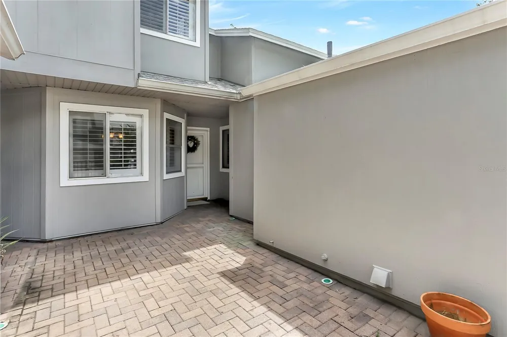 605 CHESTNUT OAK CIRCLE #107 Altamonte Springs, FL 32701