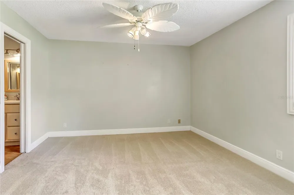 605 CHESTNUT OAK CIRCLE #107 Altamonte Springs, FL 32701