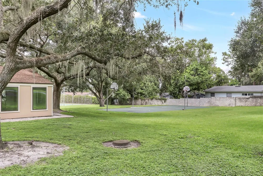 605 CHESTNUT OAK CIRCLE #107 Altamonte Springs, FL 32701