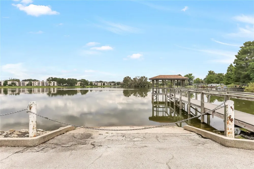 605 CHESTNUT OAK CIRCLE #107 Altamonte Springs, FL 32701