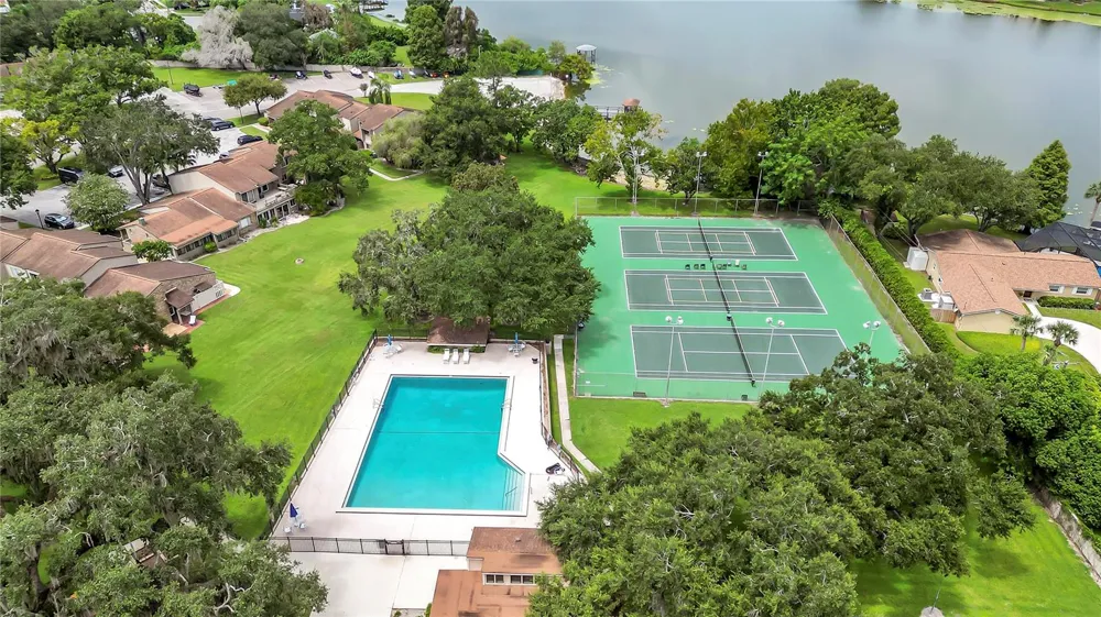 605 CHESTNUT OAK CIRCLE #107 Altamonte Springs, FL 32701