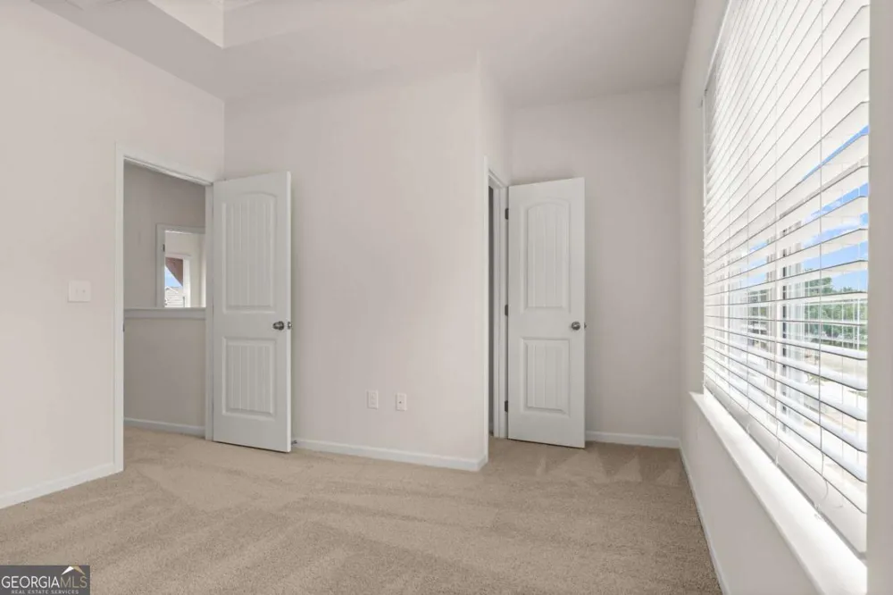 21 Cove LN Ringgold, GA 30736