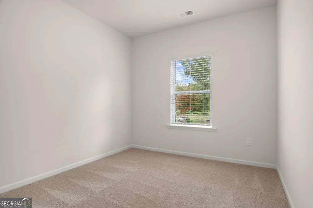 21 Cove LN Ringgold, GA 30736