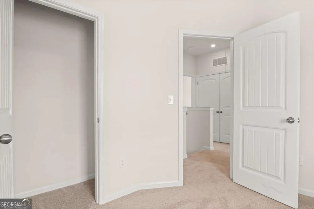 21 Cove LN Ringgold, GA 30736