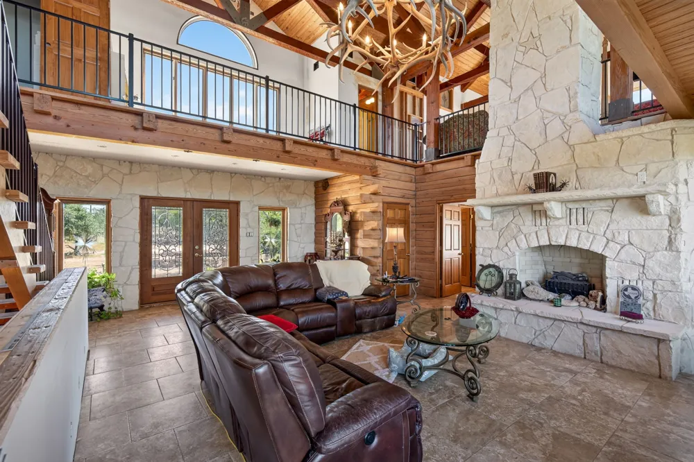 6401 Muleshoe Bend Trail Marble Falls, TX 78654