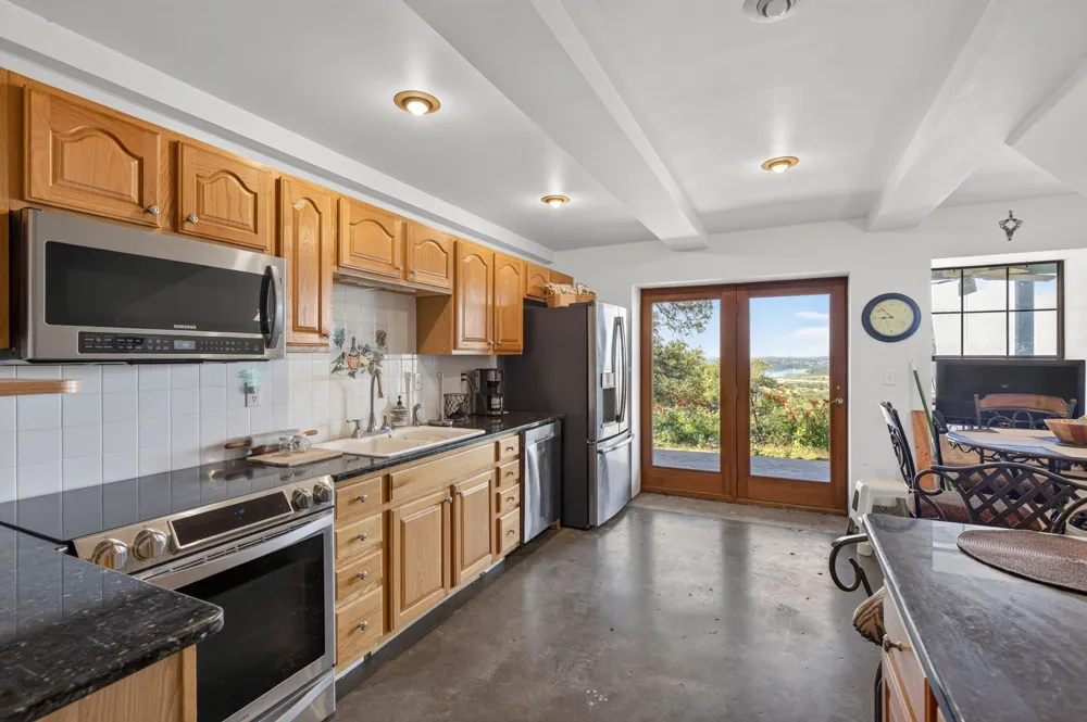 6401 Muleshoe Bend Trail Marble Falls, TX 78654