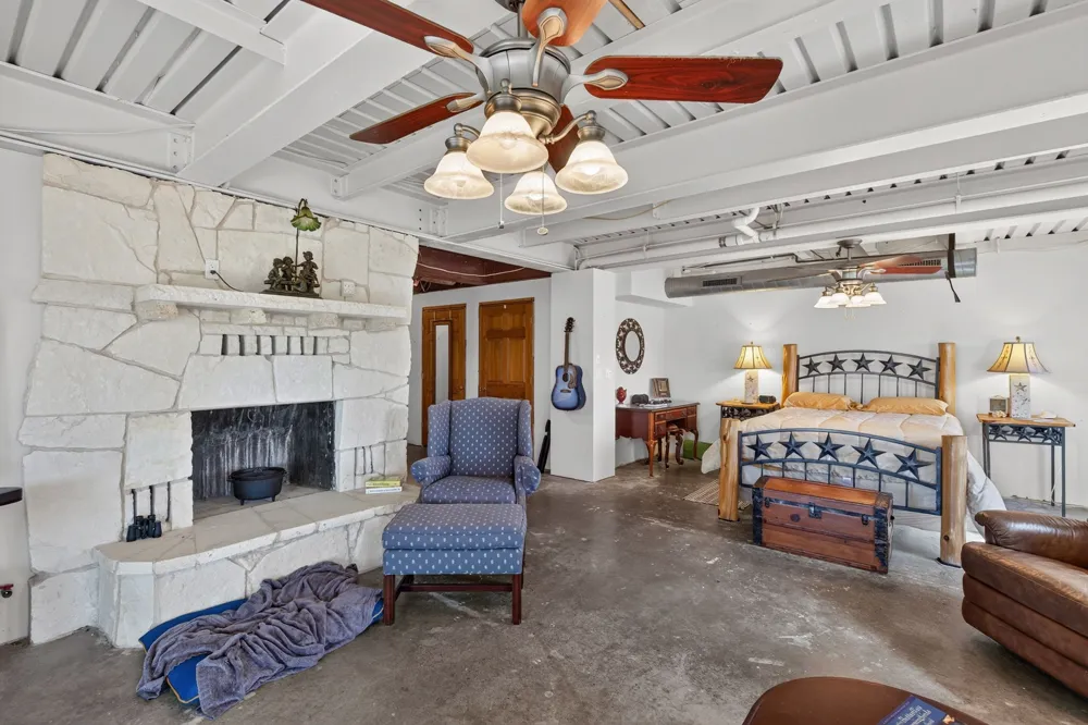 6401 Muleshoe Bend Trail Marble Falls, TX 78654
