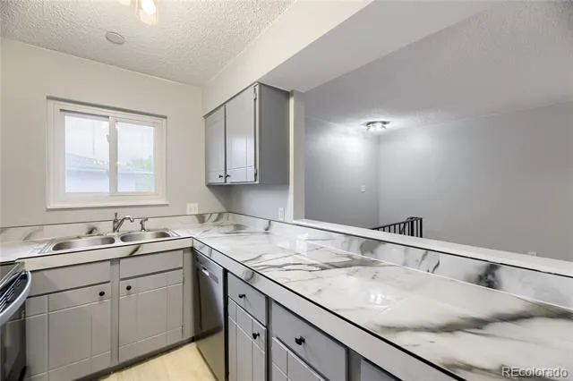 7309 W Hampden Avenue #204 Lakewood, CO 80227