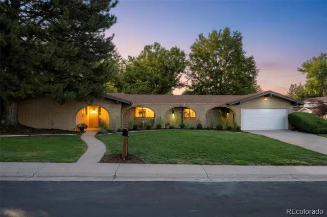 3701 S Peach Way Denver, CO 80237
