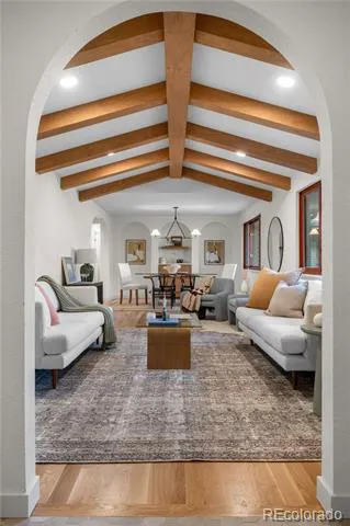 3701 S Peach Way Denver, CO 80237