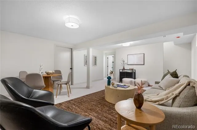 3701 S Peach Way Denver, CO 80237