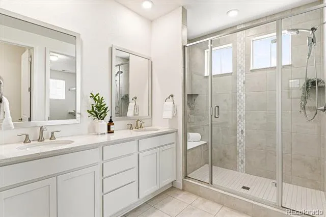 22441 E Narrowleaf Circle Aurora, CO 80016