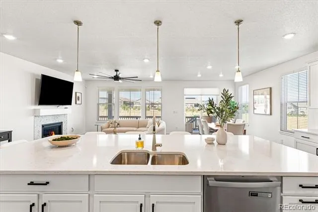 22441 E Narrowleaf Circle Aurora, CO 80016
