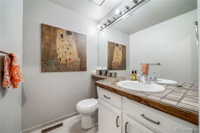 2874 W Long Drive #B Littleton, CO 80120