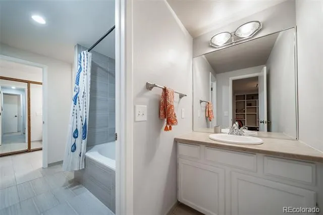 2874 W Long Drive #B Littleton, CO 80120