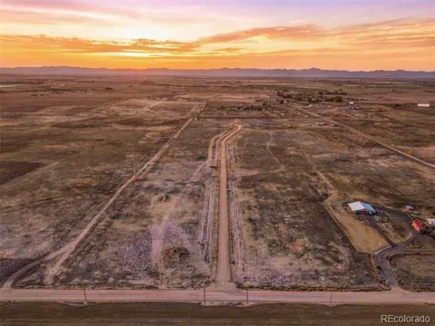 1809 Annie Lane
