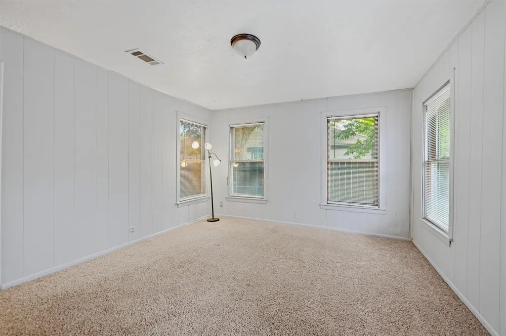 408 E Park Avenue Sherman, TX 75090