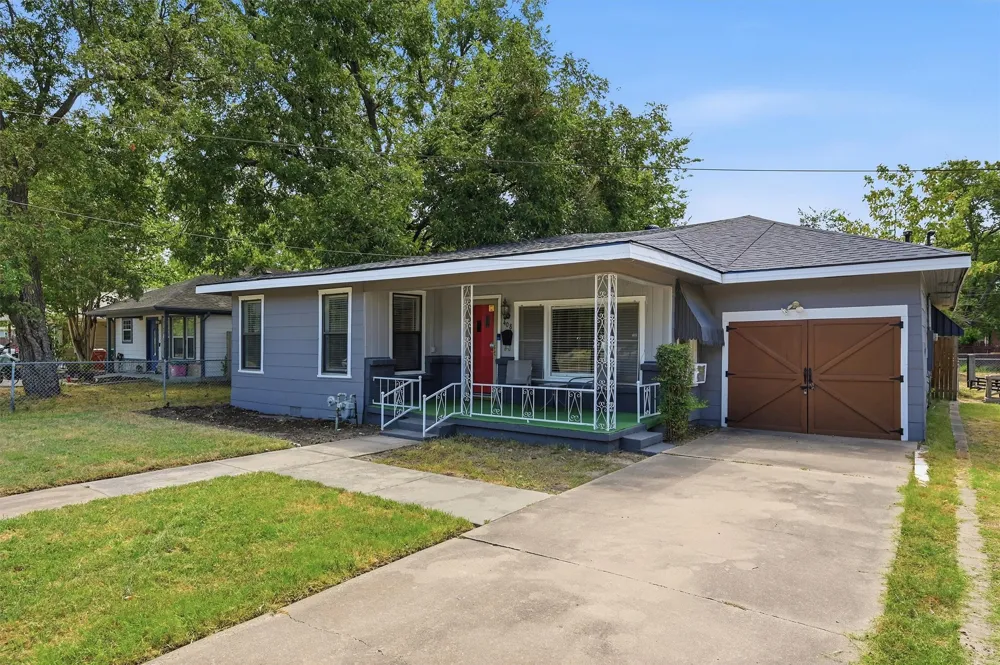 408 E Park Avenue Sherman, TX 75090
