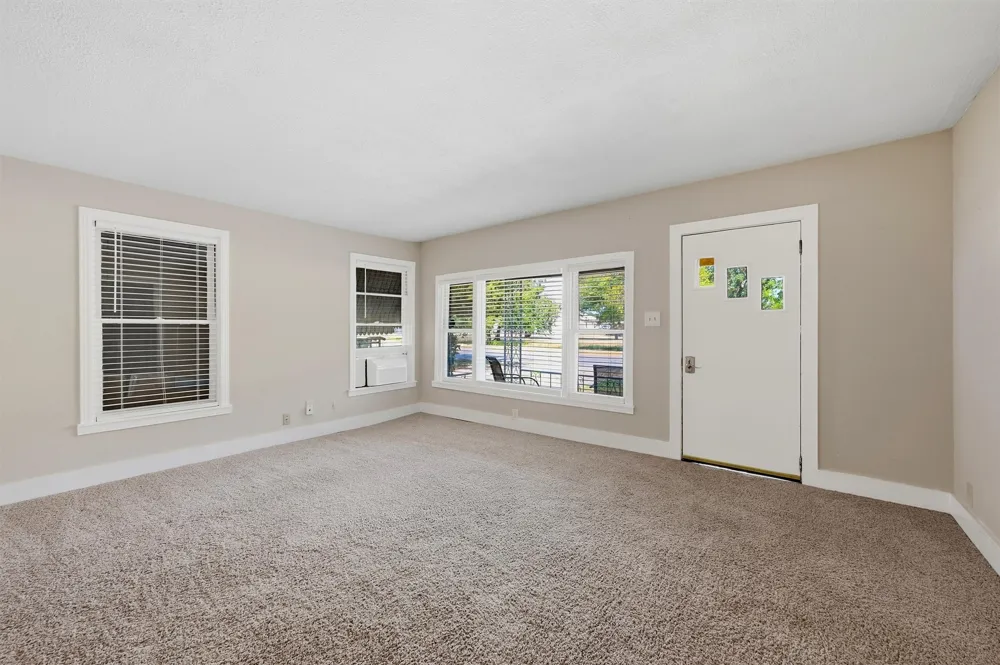 408 E Park Avenue Sherman, TX 75090