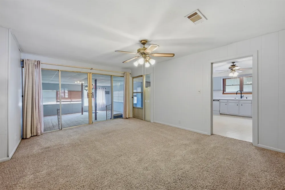 408 E Park Avenue Sherman, TX 75090