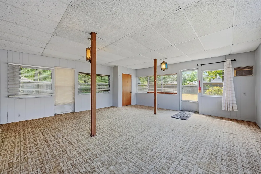 408 E Park Avenue Sherman, TX 75090
