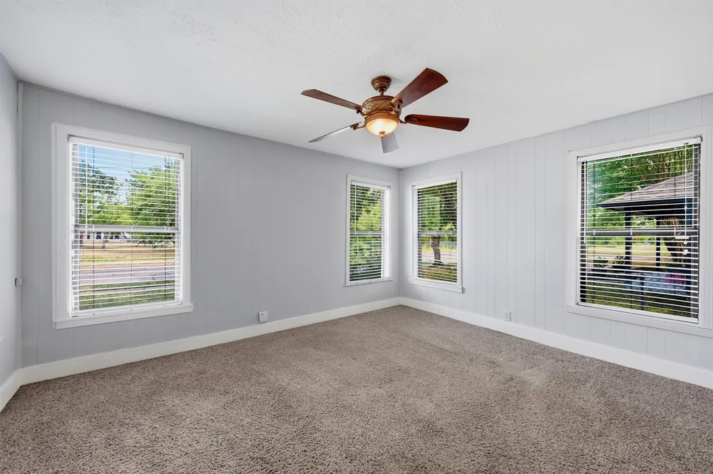 408 E Park Avenue Sherman, TX 75090