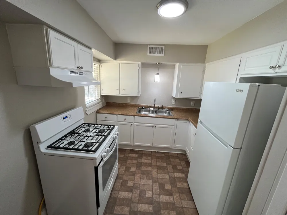 317 E Ridgewood Drive Garland, TX 75041