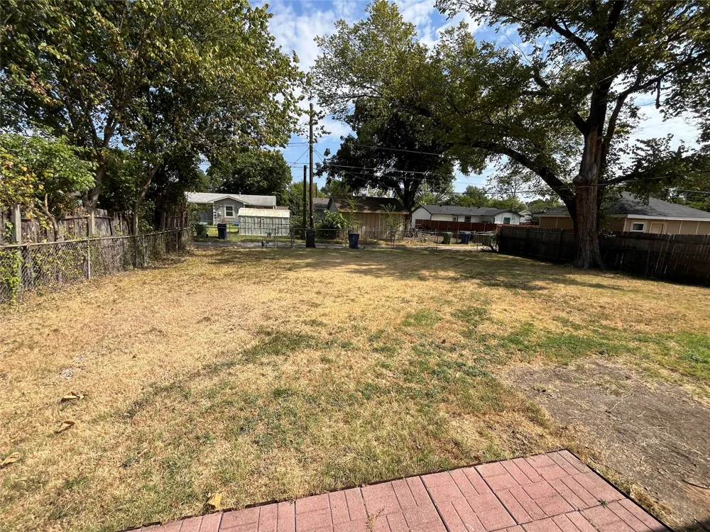 317 E Ridgewood Drive Garland, TX 75041