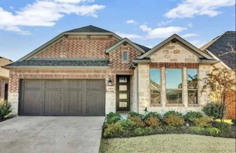 1624 Sweetwater Way