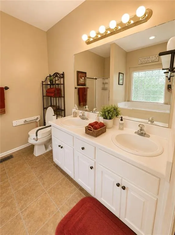 136 Eagles Nest Circle Carrollton, GA 30116