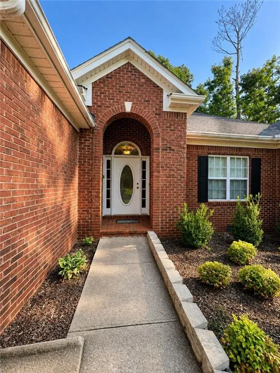 136 Eagles Nest Circle Carrollton, GA 30116