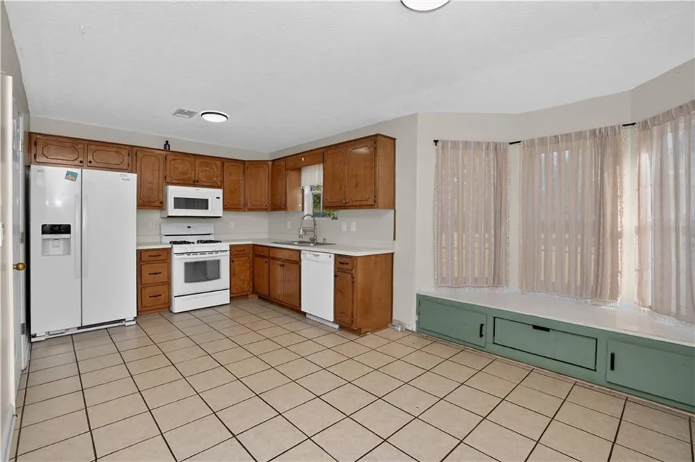 755 Peeksville Road Locust Grove, GA 30248