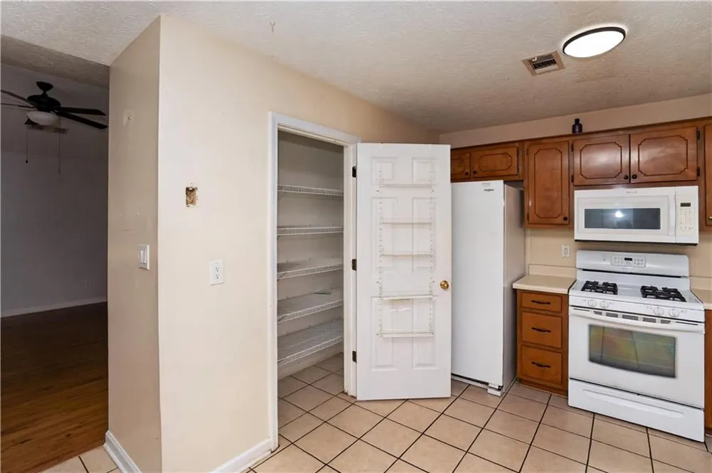 755 Peeksville Road Locust Grove, GA 30248