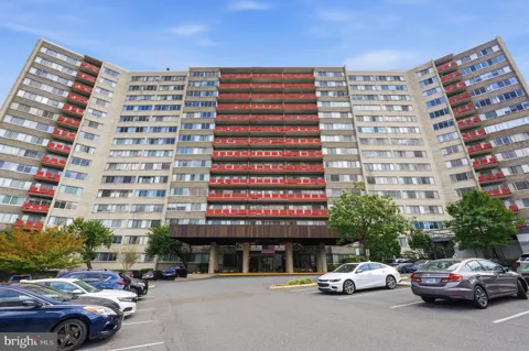 5340 HOLMES RUN PARKWAY #704