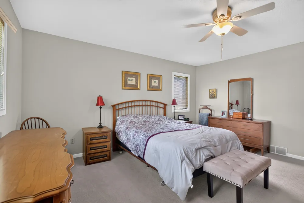 2880 S Wood Dale Drive Jackson, MI 49203