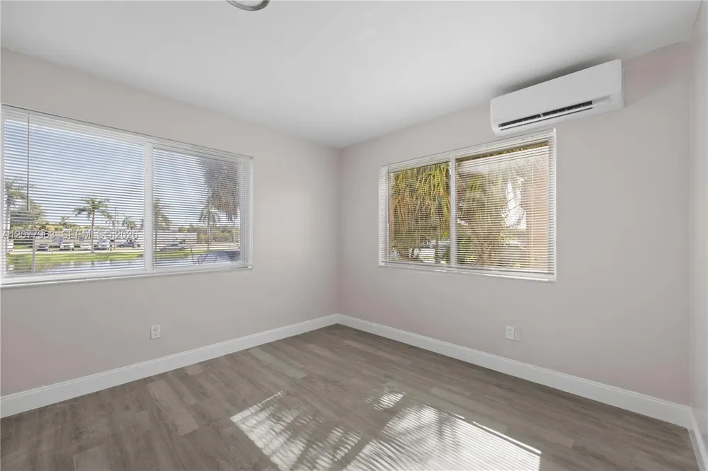 1979 Glades Dr #1 North Miami Beach, FL 33162