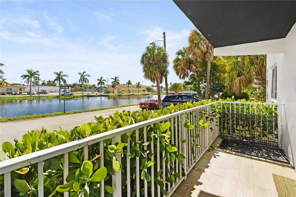 1979 Glades Dr #1 North Miami Beach, FL 33162