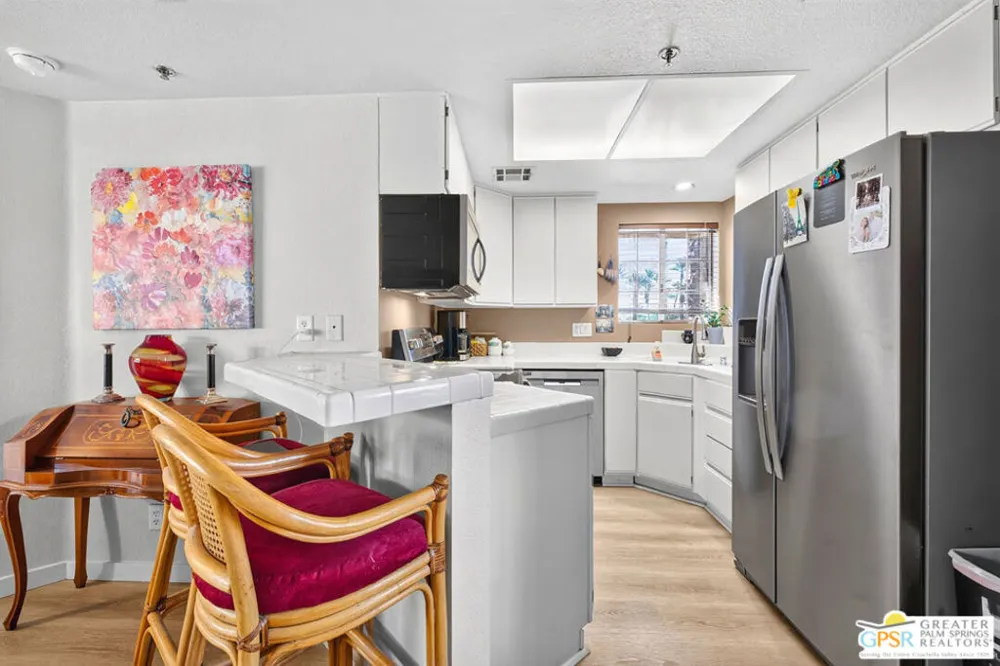 2700 Lawrence Crossley Road #109 Palm Springs, CA 92264