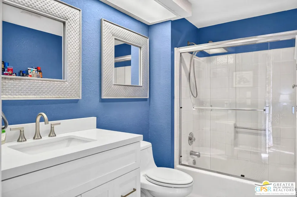 2700 Lawrence Crossley Road #109 Palm Springs, CA 92264